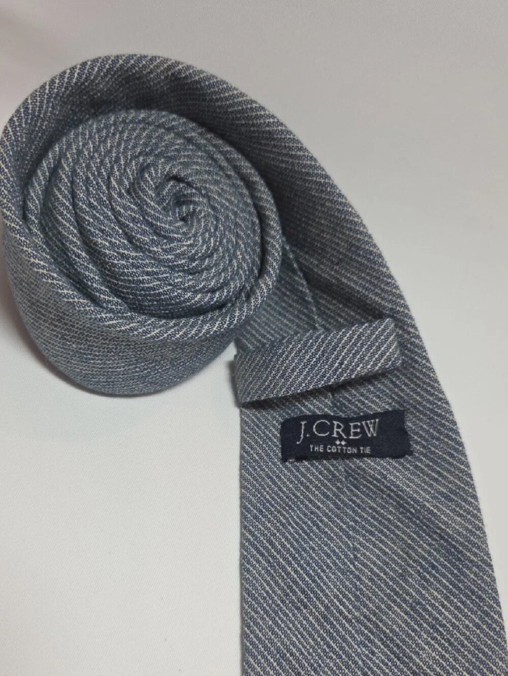 J. Crew Men's 100% Cotton Narrow Blue-Gray Stripe Textured Tie 2.75x58